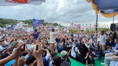 Hari Terakhir AGK-DEREN Berkampanye Membuat Kota Amurang Seperti Pesta Rakyat